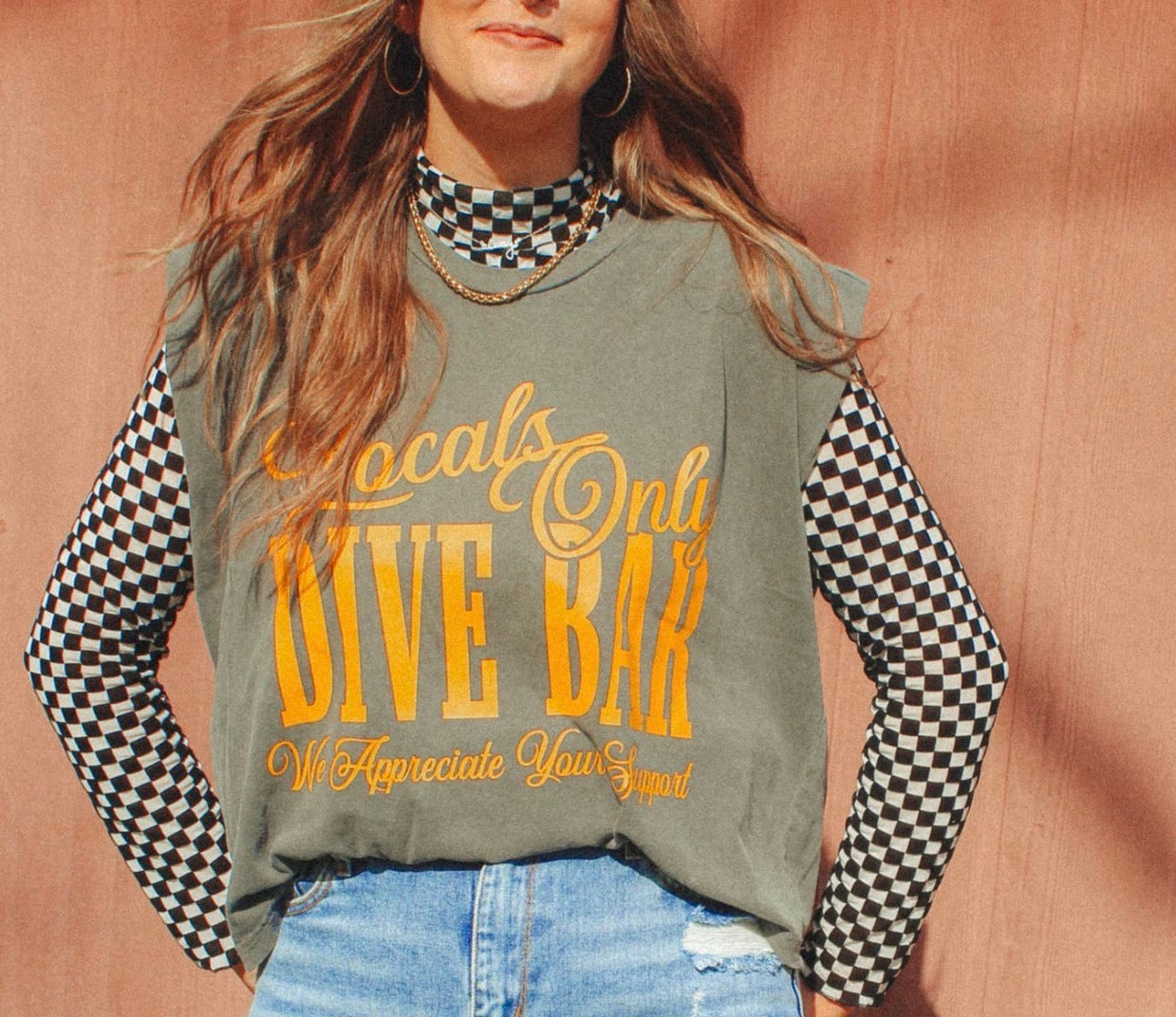 Dive Bar Tank